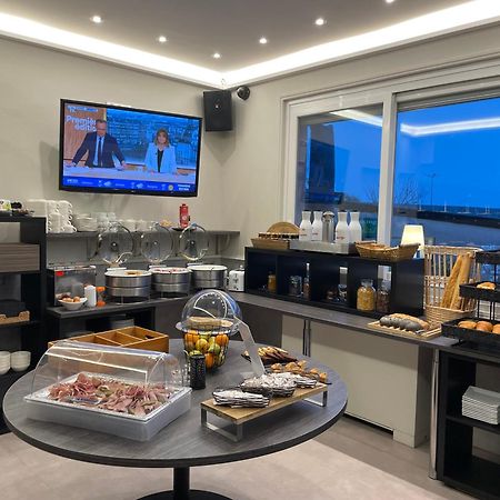 Logis Hotel Centrotel Et Spa Bulles D'Allier 몽마로 외부 사진