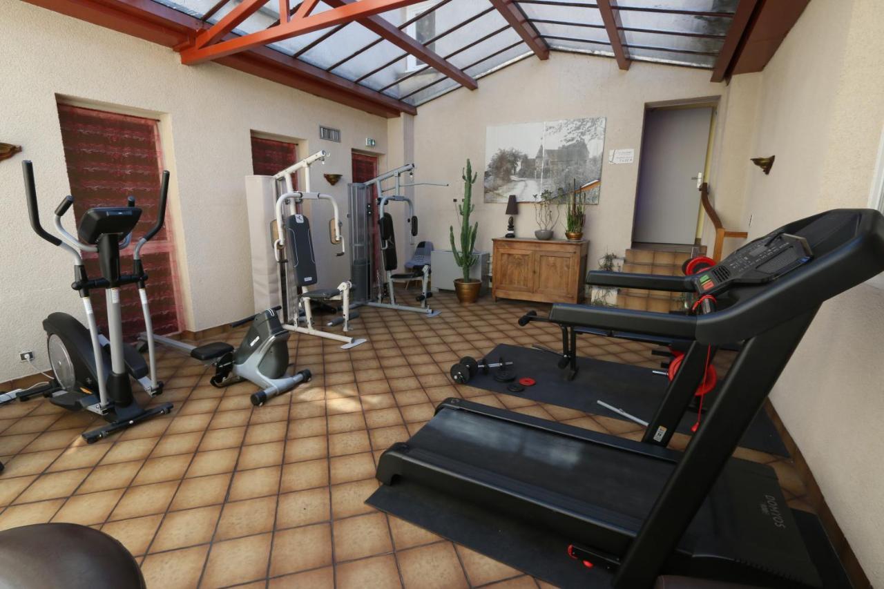 Logis Hotel Centrotel Et Spa Bulles D'Allier 몽마로 외부 사진