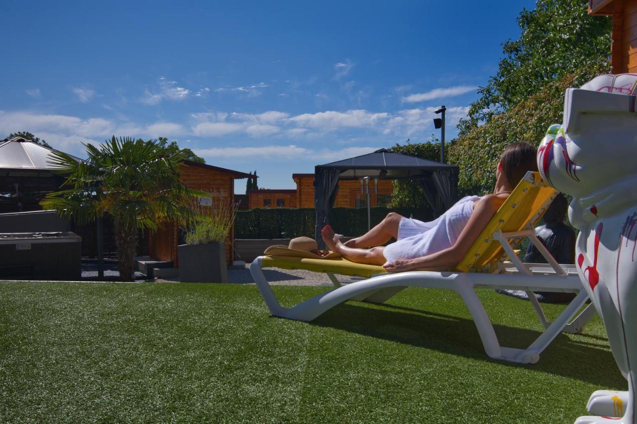 Logis Hotel Centrotel Et Spa Bulles D'Allier 몽마로 외부 사진