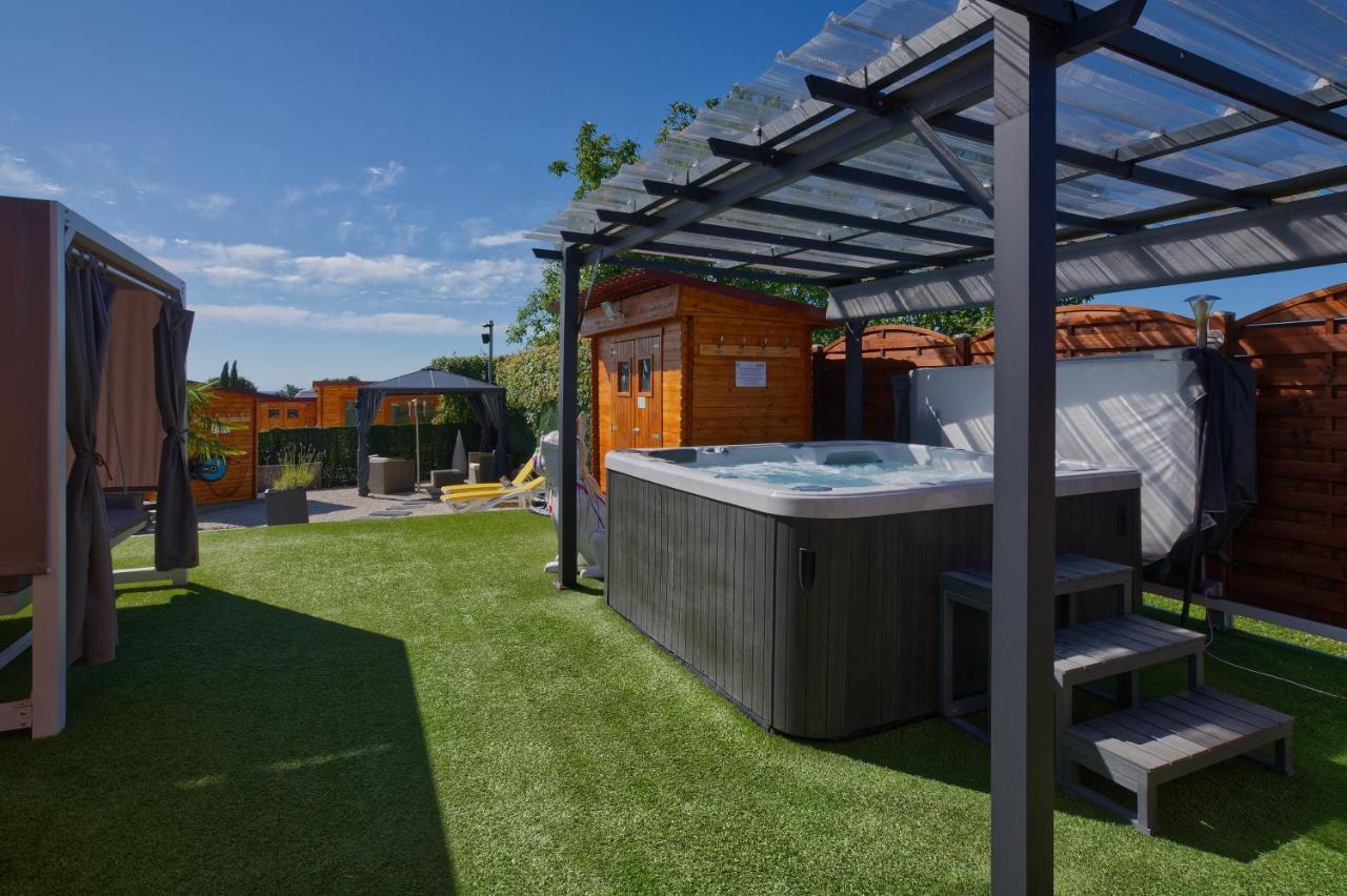 Logis Hotel Centrotel Et Spa Bulles D'Allier 몽마로 외부 사진
