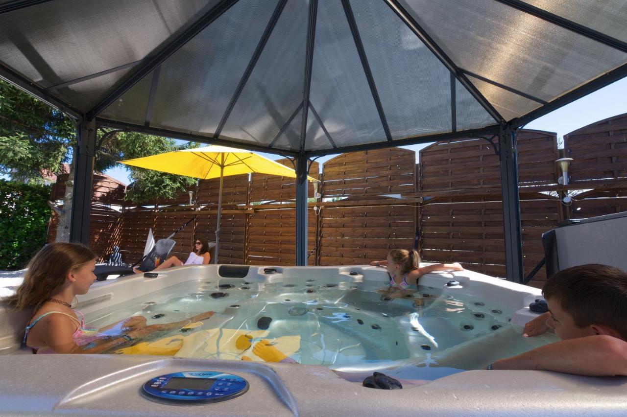 Logis Hotel Centrotel Et Spa Bulles D'Allier 몽마로 외부 사진