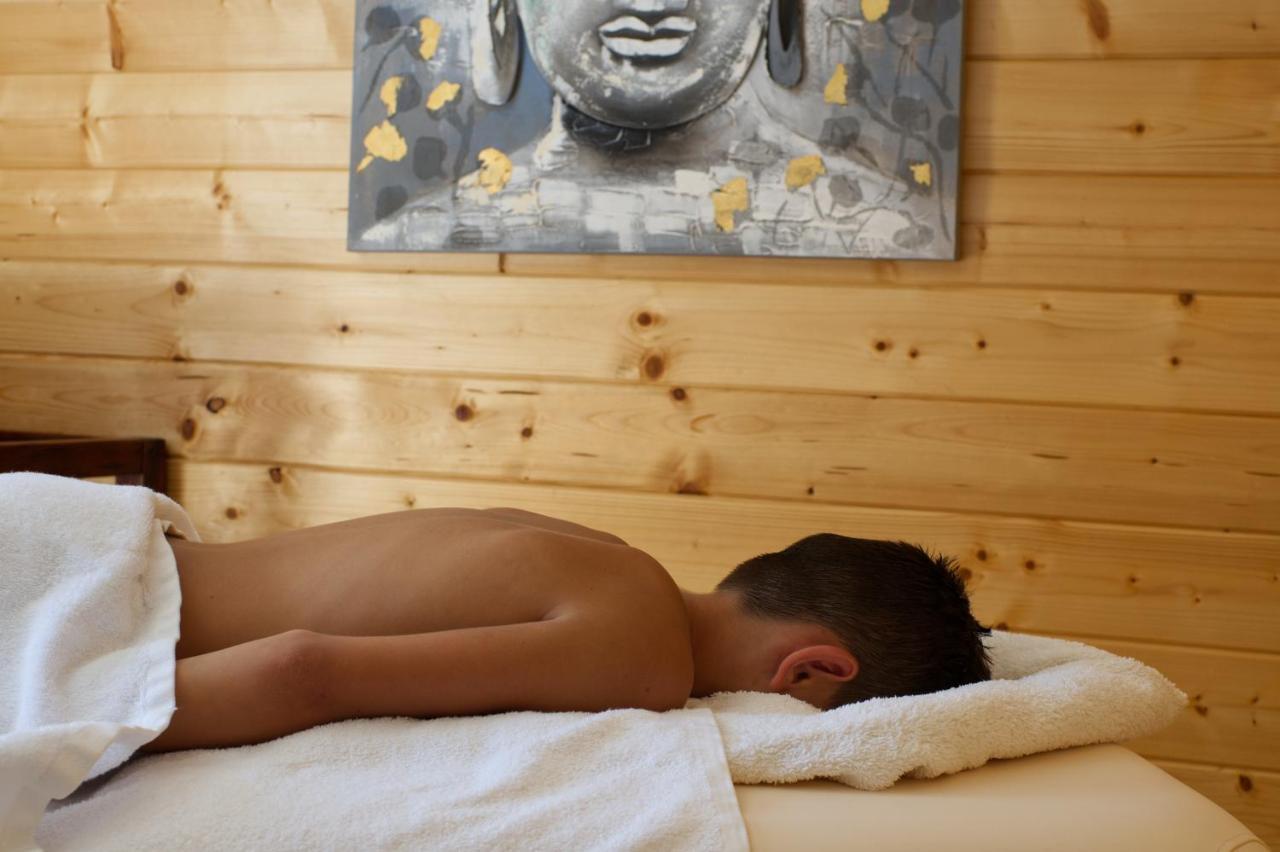 Logis Hotel Centrotel Et Spa Bulles D'Allier 몽마로 외부 사진