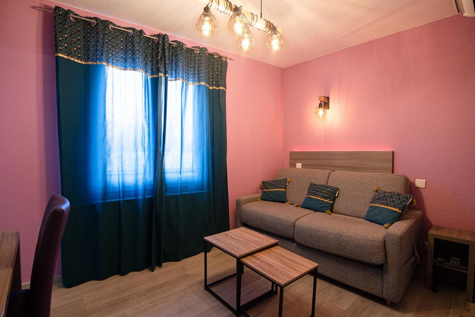 Logis Hotel Centrotel Et Spa Bulles D'Allier 몽마로 외부 사진