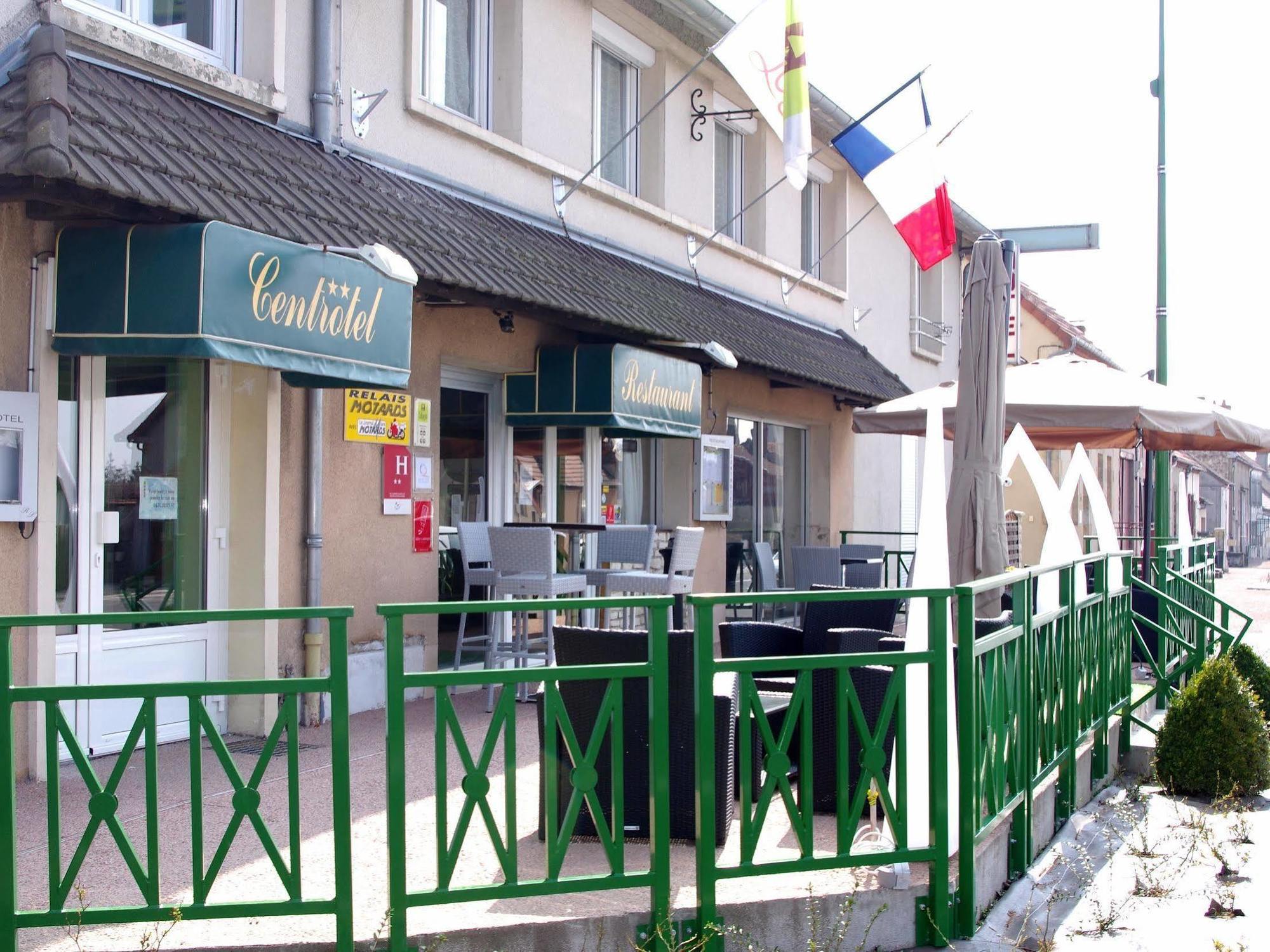 Logis Hotel Centrotel Et Spa Bulles D'Allier 몽마로 외부 사진