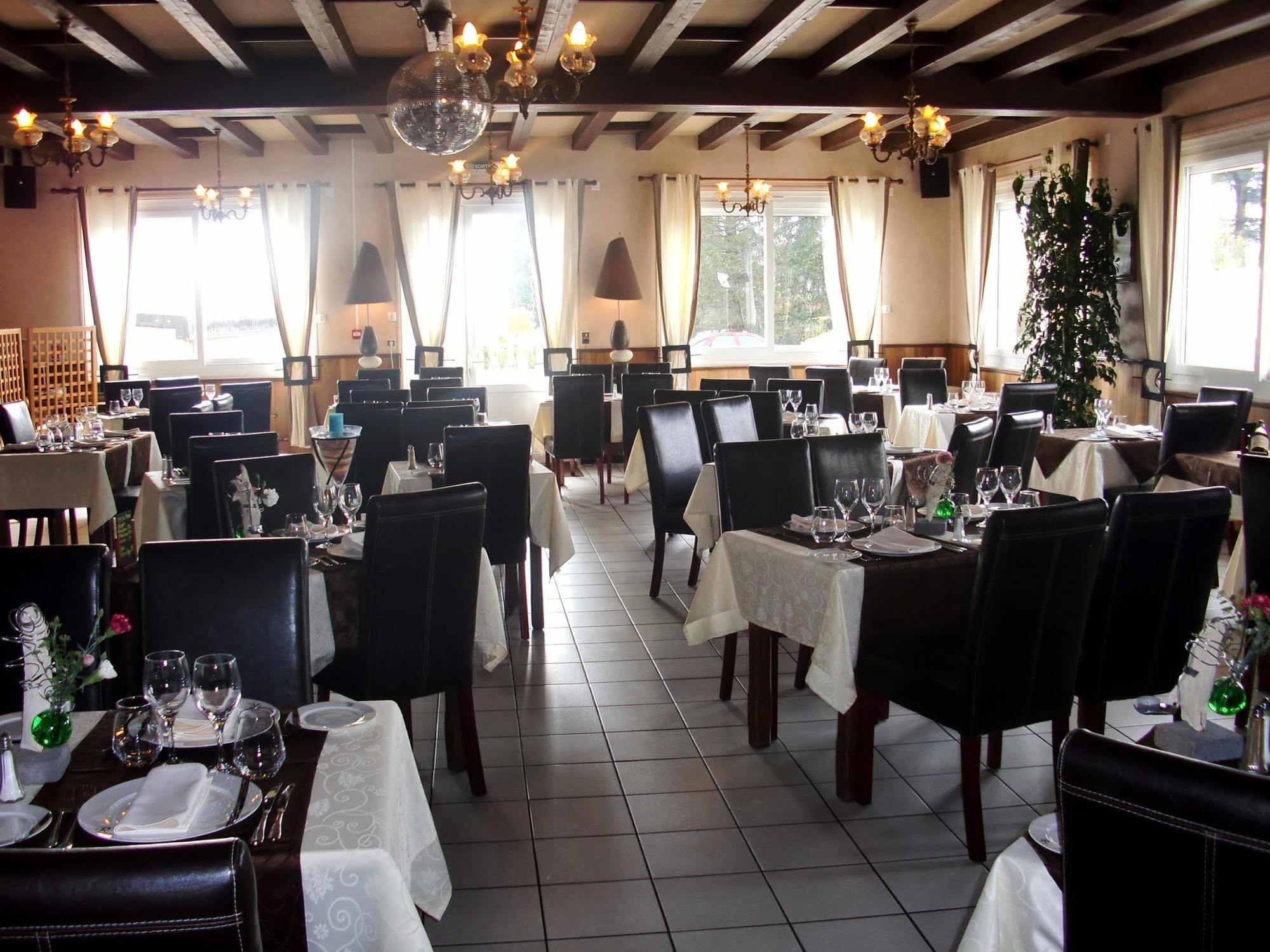 Logis Hotel Centrotel Et Spa Bulles D'Allier 몽마로 외부 사진